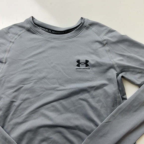 Under Armor kid’s long sleeve shirt B4-14 - Picture 2 of 3